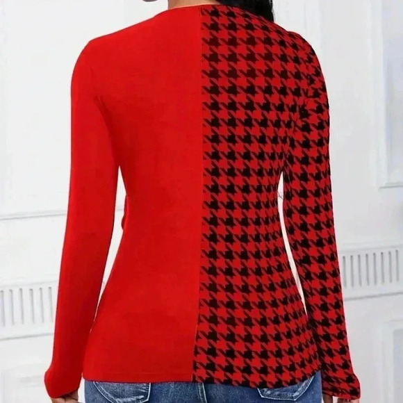 V Neck Long Sleeve Houndstooth Print Top - Picture 3 of 3